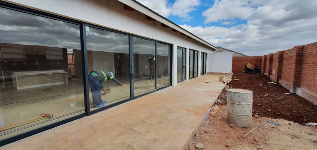 Large aluminium sliding doors